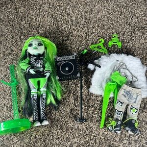 Harley Limestone Shadow High Doll